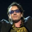 Bono recibe ayuda para acelerar la conectividad de Internet a miles de africanos