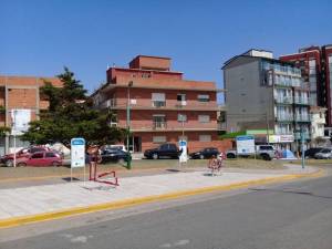 Departamento frente a la playa San Clemente del tuyu