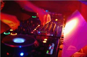 Servicio de dj para bodas y eventos en cartagena