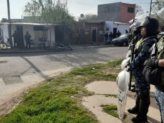 Operativo antidrogas en barrio 12 de Octubre: Dos hermanos presos