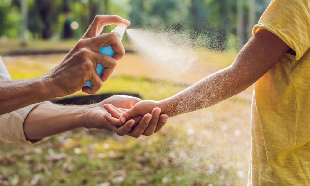 Prohíben la venta de repelente y crema para mosquitos