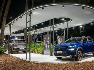 Renault vuelve a ser protagonista del verano con una experiencia premium en Cariló y Pinamar