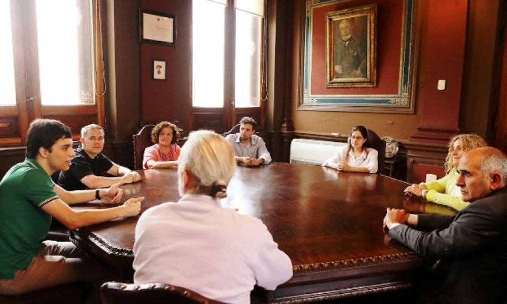 Jóvenes de la UNLP destacan en programa de la NASA