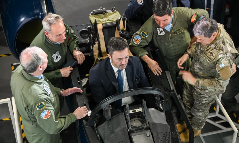 ¿Cómo es el nuevo simulador del avión PAMPA III?