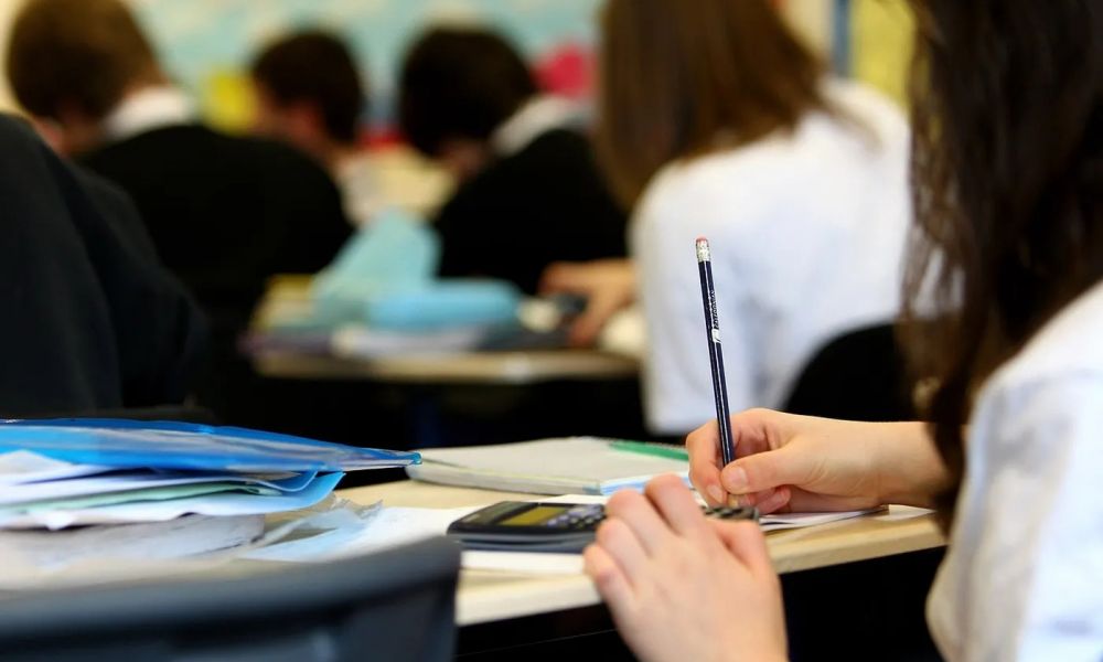Aumento docente con polémica