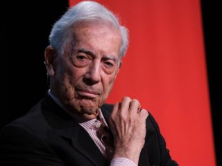 Adis a Mario Vargas Llosa: Se apaga una leyenda de las letras hispnicas
