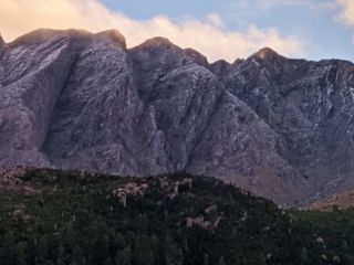 La nieve se hizo presente en el Cerro Ventana y el cordn serrano