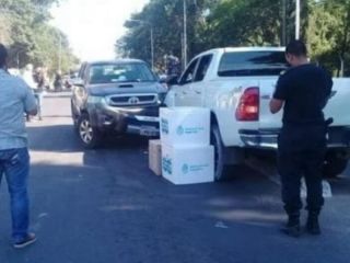 Sin protocolos:  choc� una camioneta en la que trasladaba vacunas