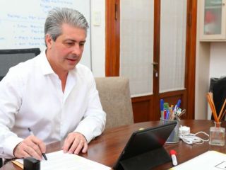 Martnez: firmamos con  Kicillof  un acuerdo de asistencia econmica