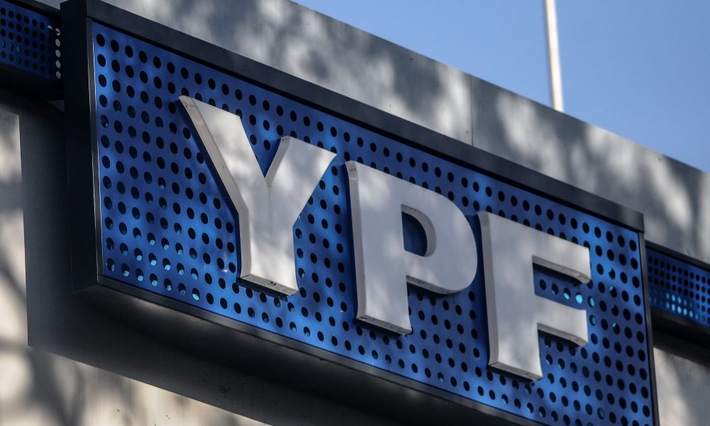 YPF frena aumentos para contener el impacto en la inflación