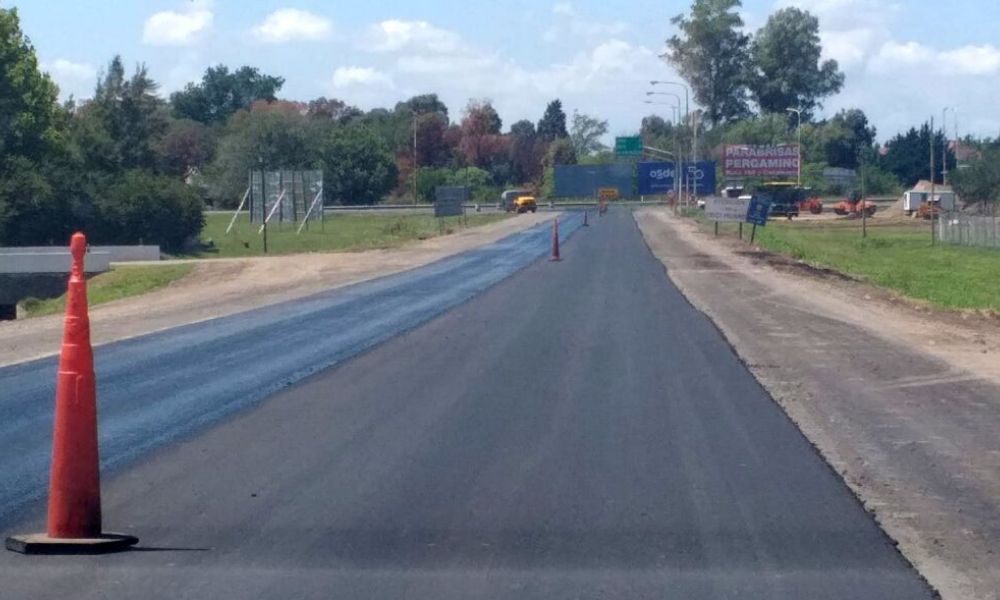 Avanzan los trabajos de repavimentación en la Ruta 32