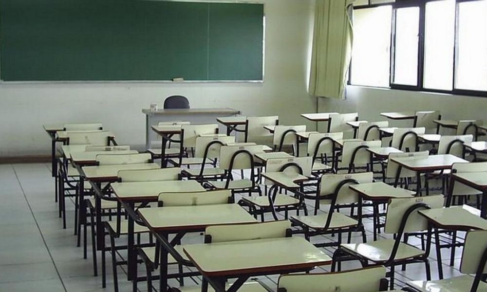 Escuelas bonaerenses se suman al paro universitario