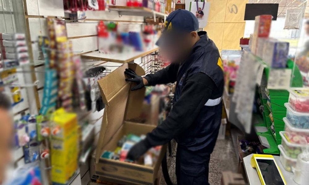 La PFA desarticuló un punto de venta ilegal de medicamentos