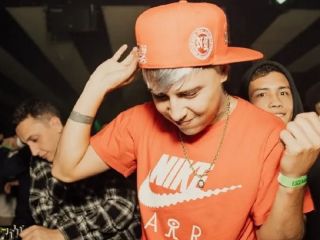 ¿Otra vez la violencia a la salida de un boliche? Un DJ en coma y el recuerdo reciente de Colón