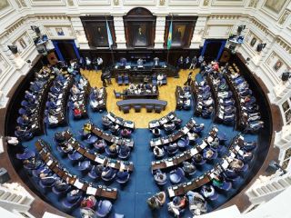 Los intendentes deberán pagar aguinaldos sin la asistencia que esperaba la Provincia
