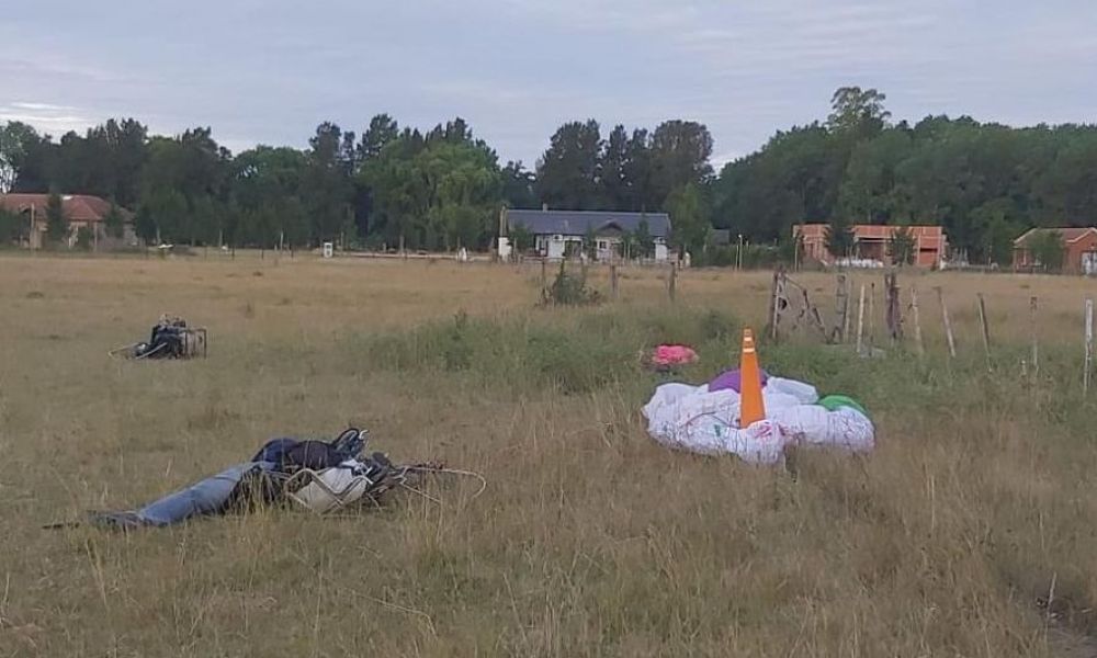 Chocaron en el aire cuando volaban en paramotores