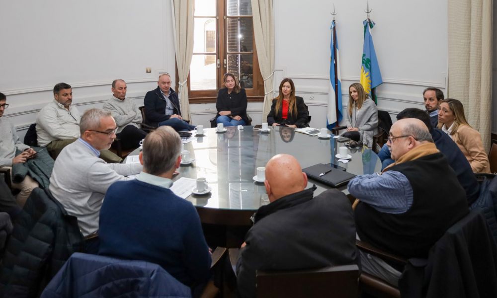 Reunión en el Salón Oval del Palacio Municipal