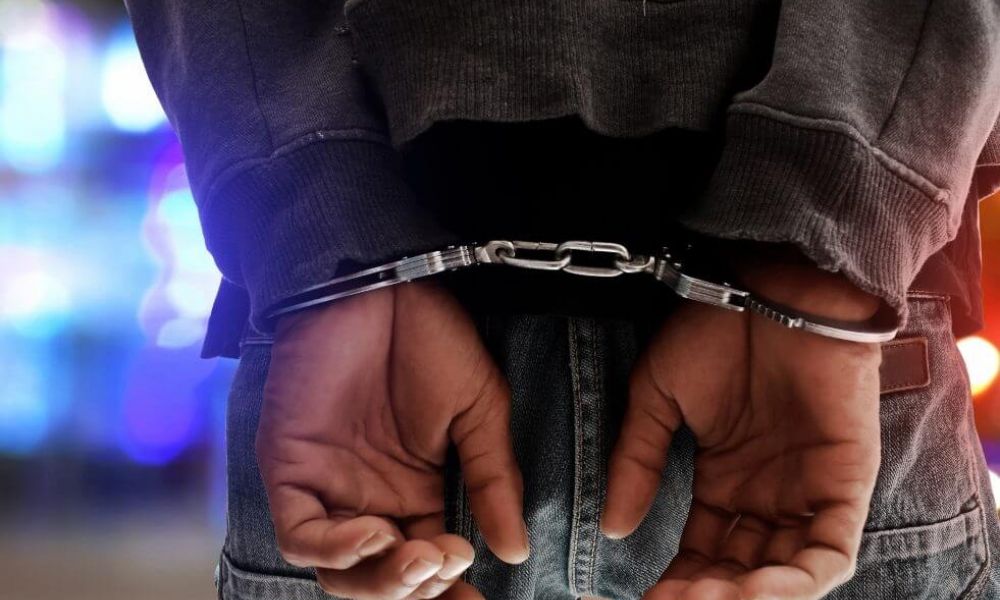 Detuvieron a un hombre que distribuía pornografía infantil