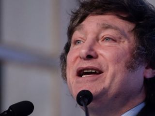 Milei buscó atraer inversiones en París y puso a la inteligencia artificial en el centro de su propuesta