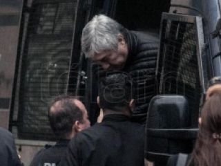 Lzaro Bez se va a su casa?