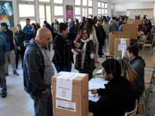 Se impone Cambiemos con los primeros datos escrutados