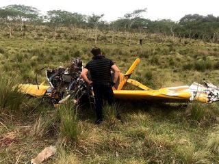 Tragedia en Misiones al estrellarse un avi�n tripulado por padre e hijo