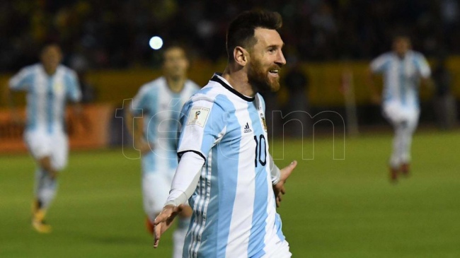 Messi clasificó a Argentina