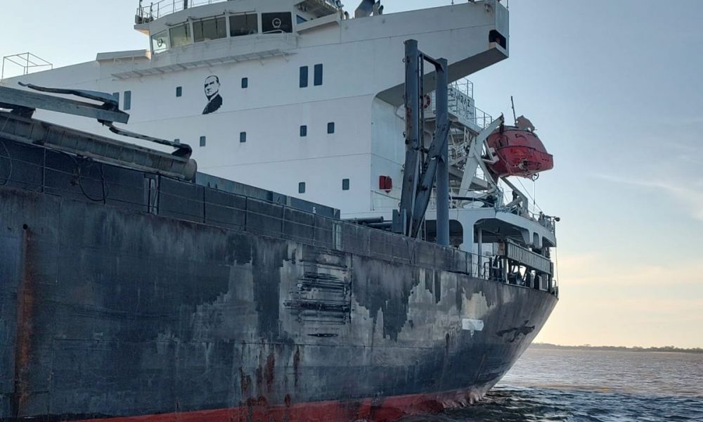 Impactante colisión en el Río Paraná