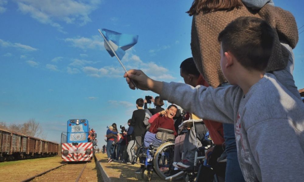 Vuelve un tren de pasajeros a San Antonio de Areco