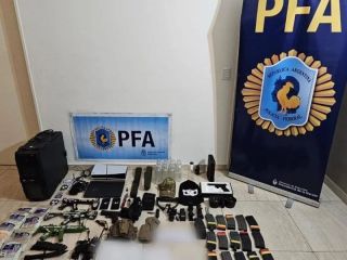 La PFA evitó una «masacre escolar» en Caballito tras un alerta del FBI