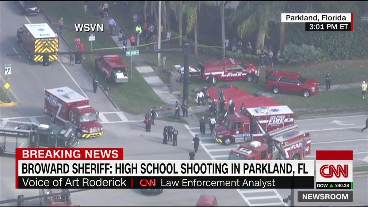 17 muertos en Florida por un tiroteo en una escuela