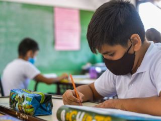 Regirn desde el mircoles medidas para ampliar la presencialidad en las escuelas bonaerenses
