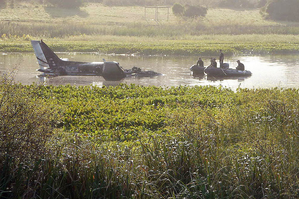 El avión Beechcraft B90 accidentado en Punta del Este