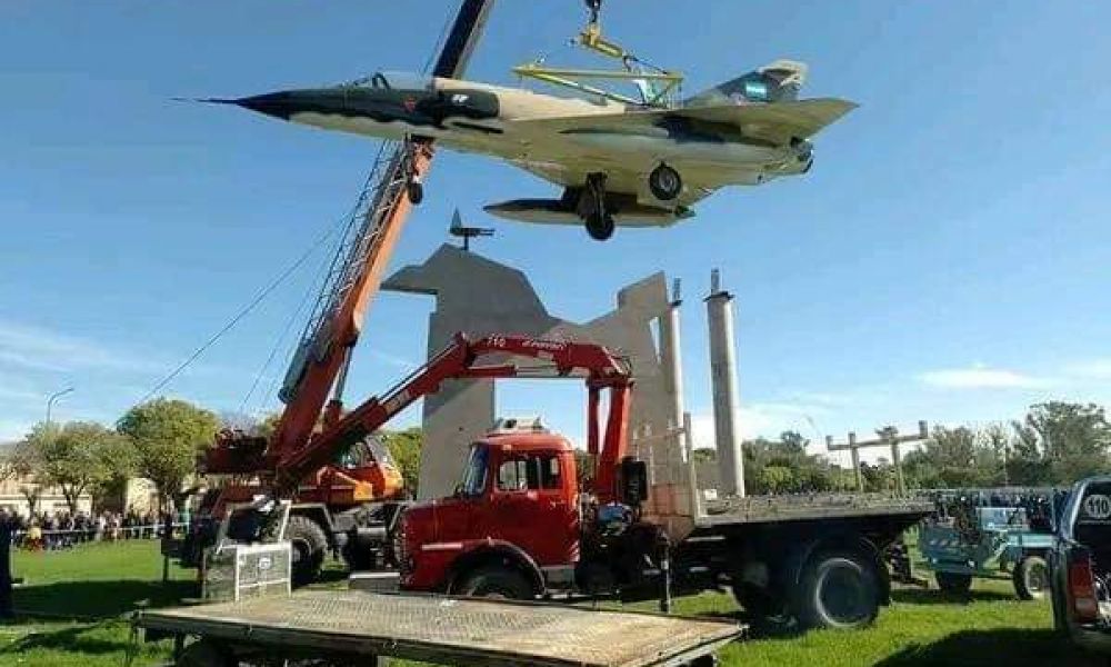 Monumento para los mecánicos que estuvieron en Malvinas