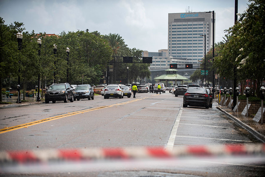 Tiroteo y varios muertos en un shopping de Florida