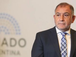 Luis Juez rompe con el PRO y se alinea con La Libertad Avanza rumbo a 2027