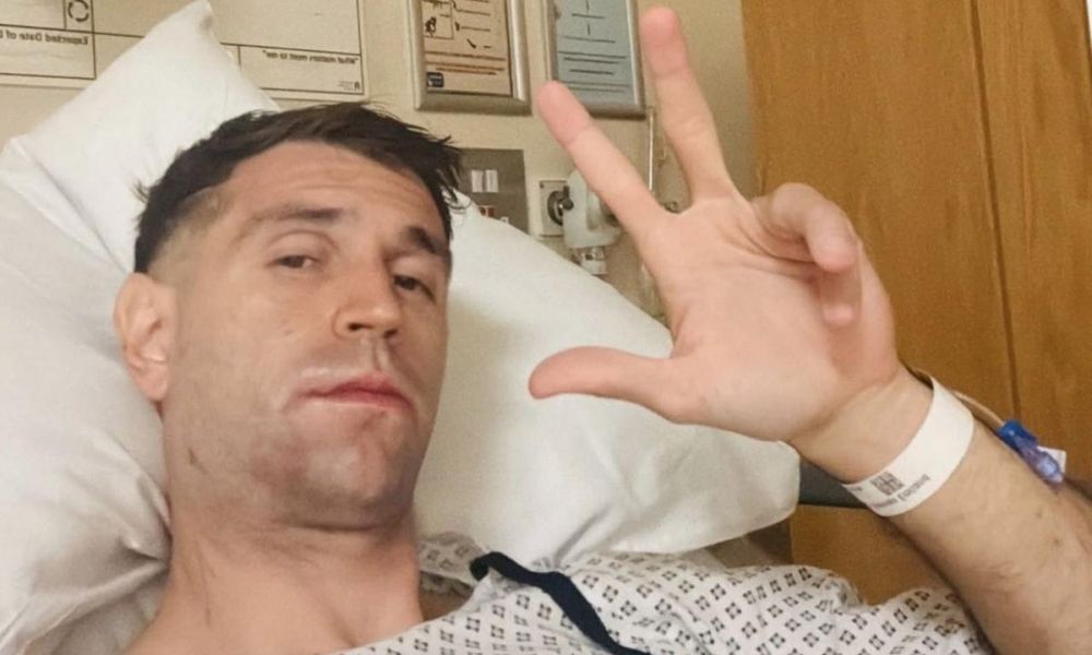 El Dibu Martínez llevó tranquilidad desde el hospital