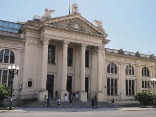 Paro universitario sin tregua: Tercera semana de conflicto por salarios y financiamiento