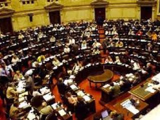 Ley para bajar los sueldos de los legisladores