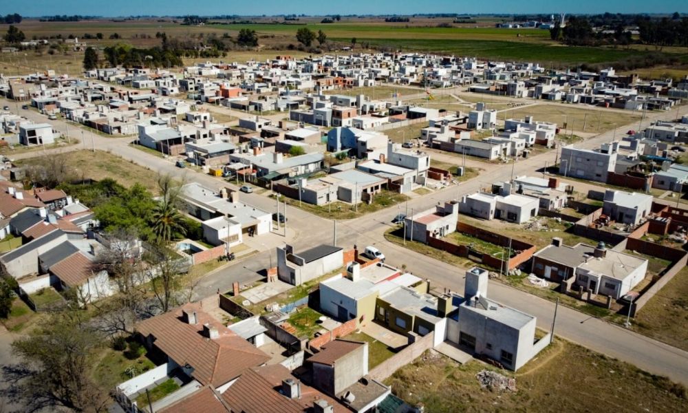 Más de 1300 familias recibirán sus escrituras