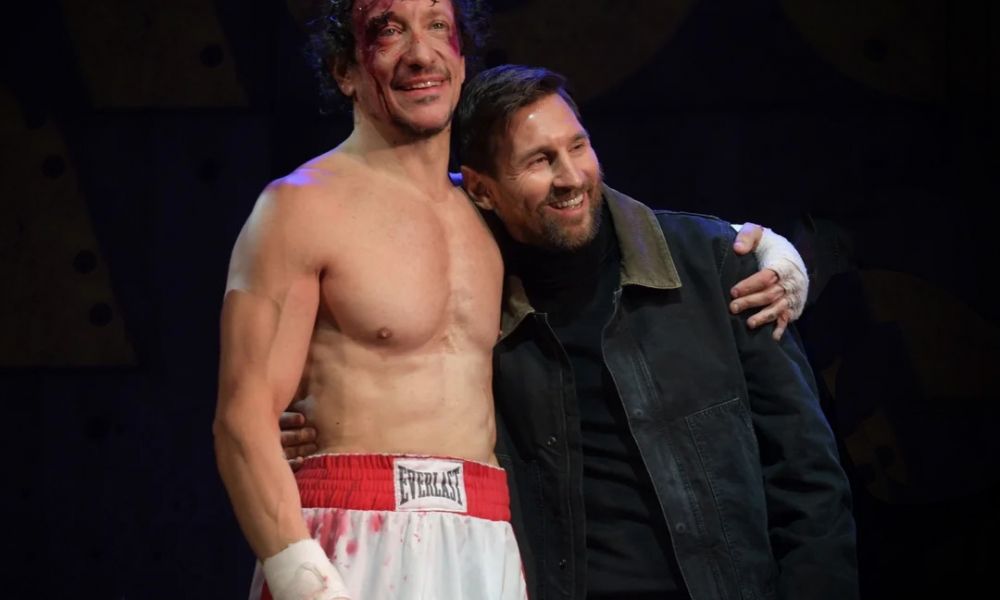 Messi sorprende al público en la función de Rocky