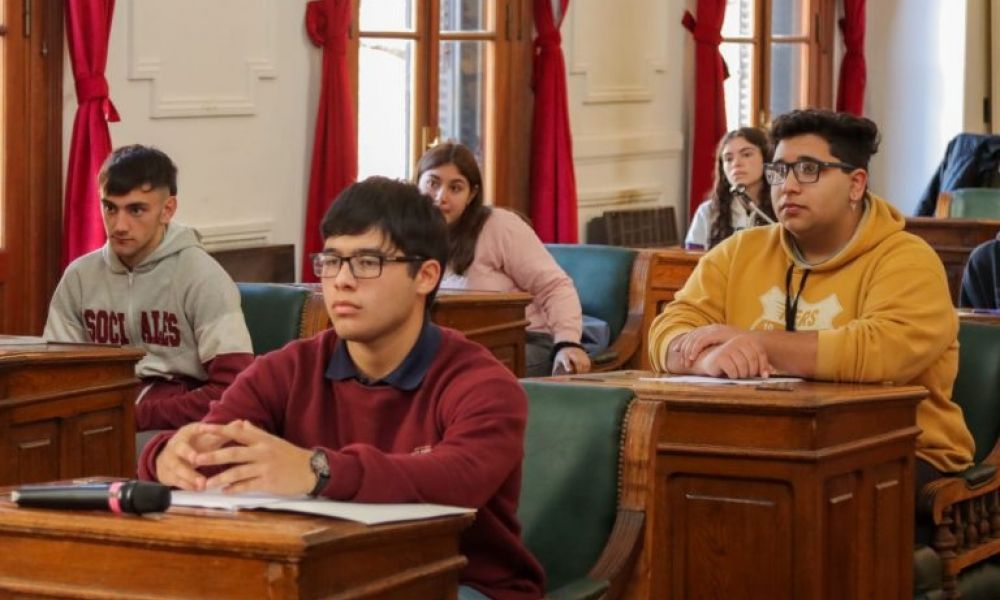 Primera sesión ordinaria del Parlamento Estudiantil