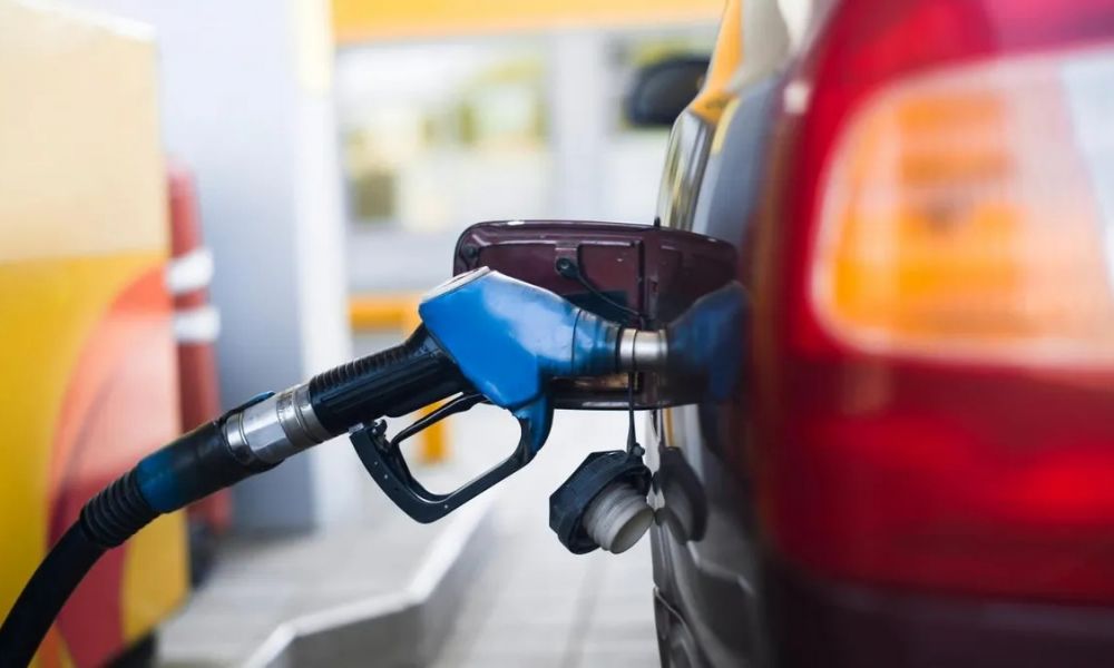 Los precios de los combustibles bajan un 3%