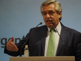 DNU: El aislamiento se declara ante potencial crisis sanitaria y social sin precedentes