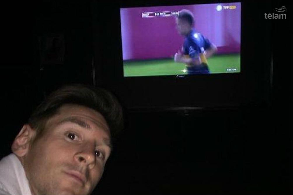 Leonel Messi mirando el clásico