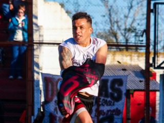 Douglas Haig le ganó a El Linqueño sobre el final y avanzó en la Reválida