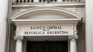 Amplían operaciones que se pueden realizar en los bancos