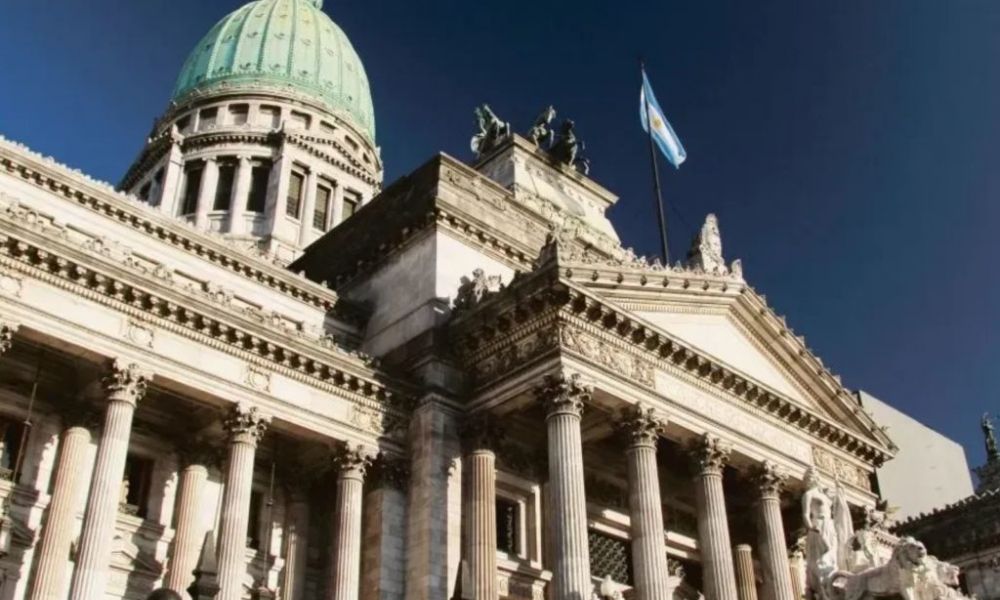 Gobierno propone «Ley Hojarasca»