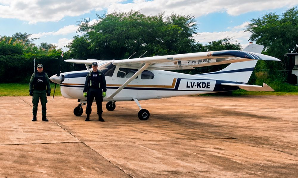 Intentaban sacar una aeronave del país
