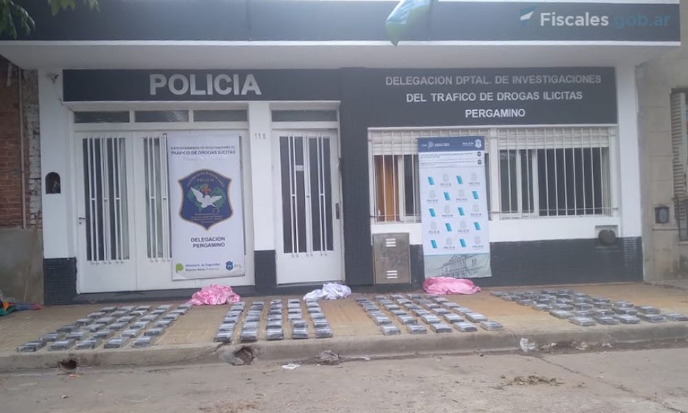 Elevan a juicio a cinco personas por tráfico de cocaína